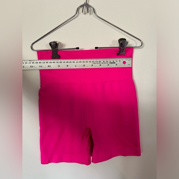 Ziya Hustle Compression Shorts Hot Pink - Picture 4 of 9